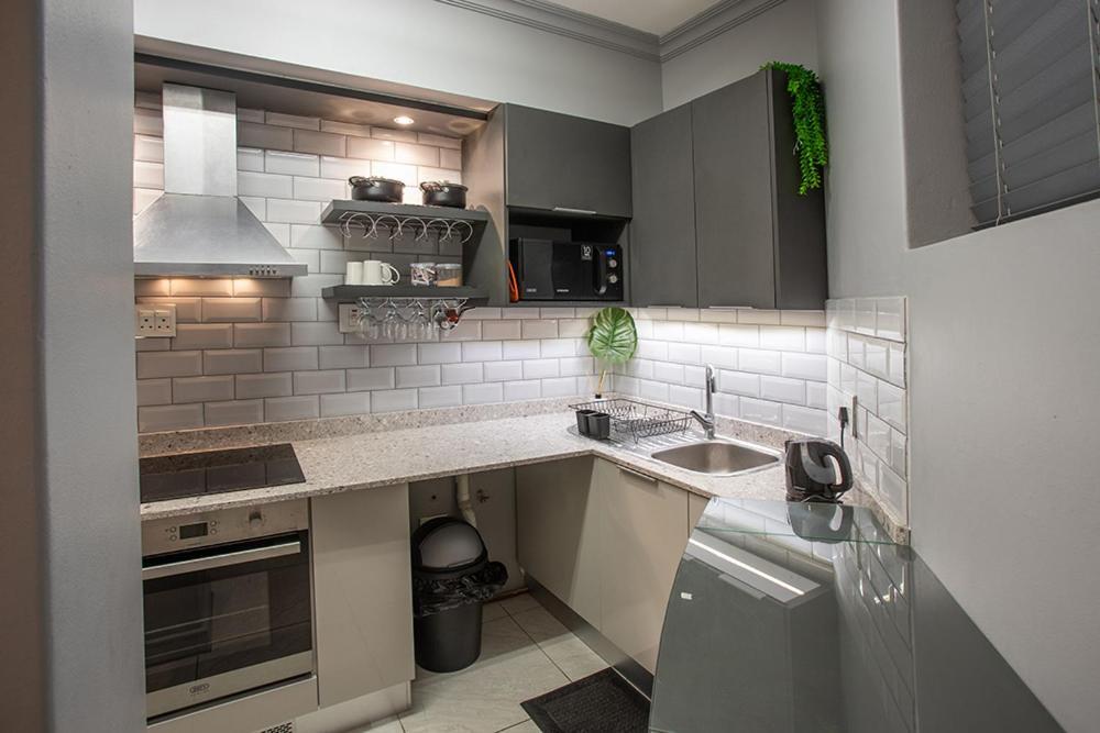 2 Sleeper Stylish Sanctuary Apartment Durban Bagian luar foto